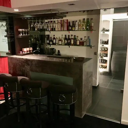 Villa Villa1 *