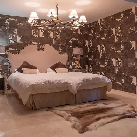 Villa1 Villa *